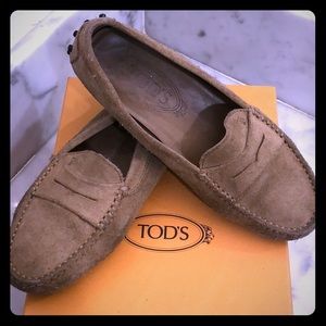 Tod’s Women’s Gommino Loafers Tan Suede